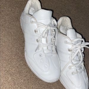 Nfinity cheer shoes